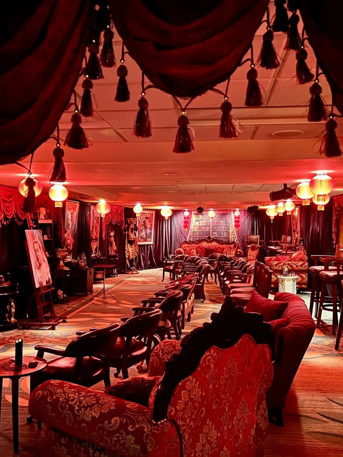 imgi_92_empty-theatre-scaled